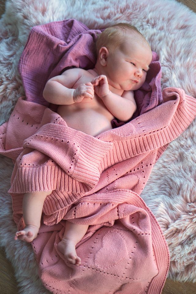 Baby Neugeborenen Fotoshooting Newborn - Shooting Fotografin in Garbsen