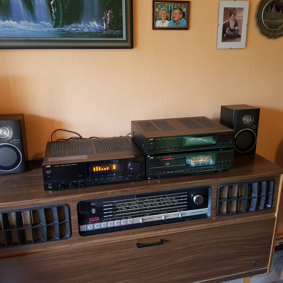 JVC Verstärker CD Player Tuner in Rodenberg