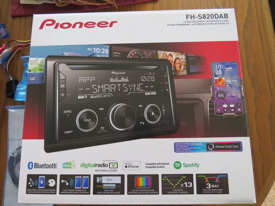 Pioneer FH-S820DAB Doppel-DIN CD/MP3 DAB Bluetooth USB AUX in Bissendorf