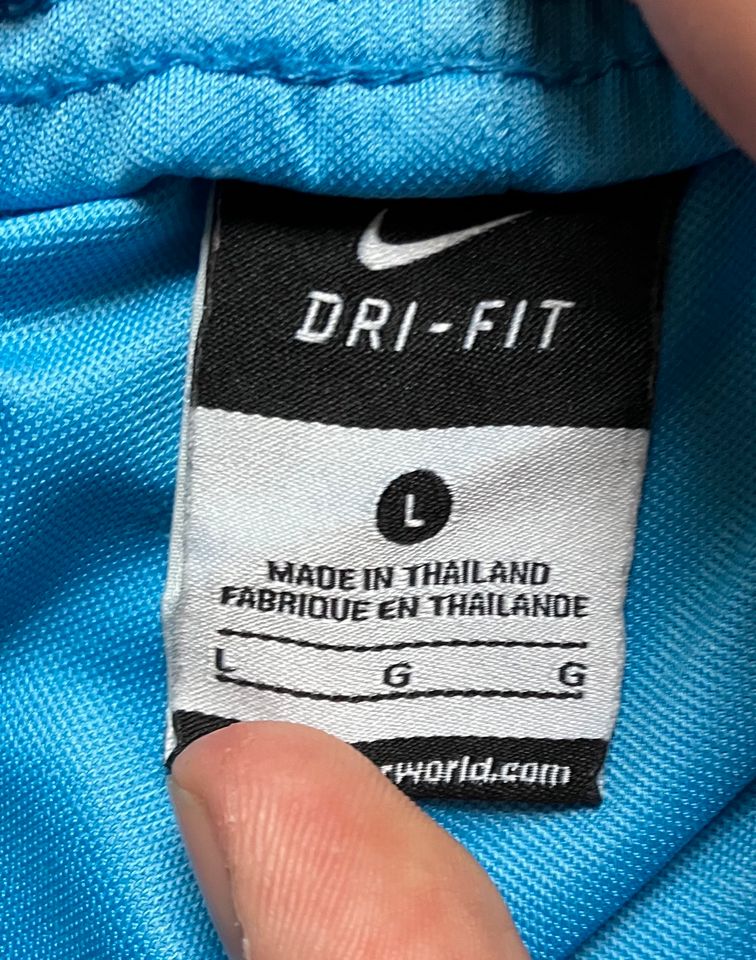Nike Dry Fit Soccer Shorts Sporthose  grün L blau L in Nordstemmen