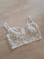 Süßes weißes Crop Top mit Blumen, bauchfrei, Mesh, Corsage Berlin - Rummelsburg Vorschau