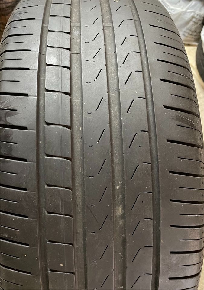 235 40R19W Pirelli P7 in Stamsried