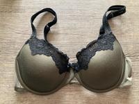 BH dunkelgrün Spitze Hunkemöller Gr. 85 C Thüringen - Erfurt Vorschau