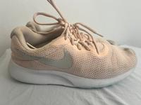 Nike Tanjun Mesh Fitness Training Sport Schuhe Sneaker Gr. 40.5 Wandsbek - Hamburg Marienthal Vorschau