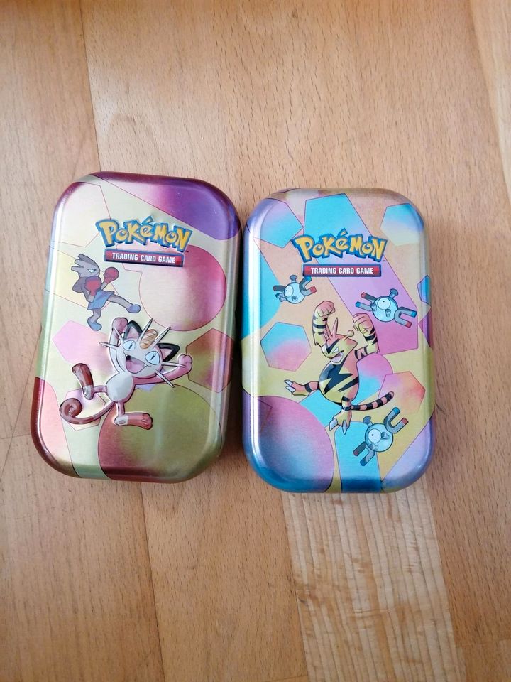 Pokemon Mini Tin befüllt in Holzminden