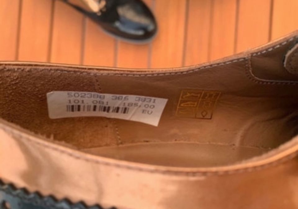 Neue Pertini echt Leder Schnürschuhe Gr 38,5 in Alzey