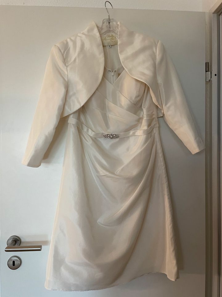 Hochzeitskleid Brautkleid Elfenbein mit Bolero Gr. 42 von Amelie in Oer-Erkenschwick