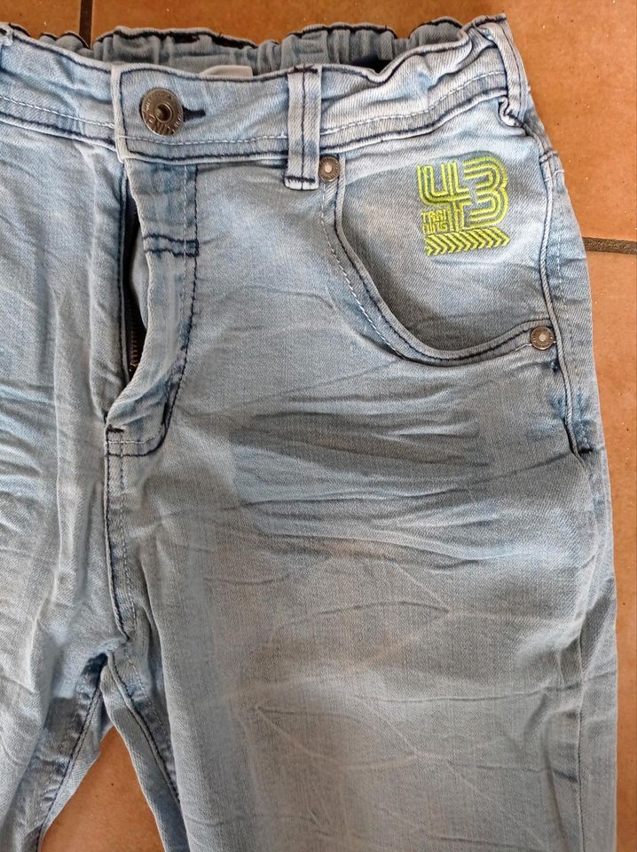 Jeansshorts Shorts Gr. 164 weich in Tespe