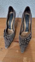 Absatzschuhe Peter Kaiser / Echtleder / Wildleder Gr. 38 Leipzig - Schönefeld-Abtnaundorf Vorschau