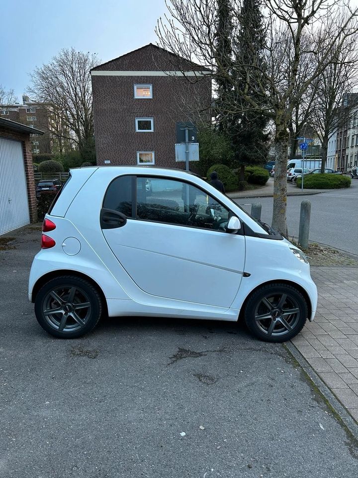 Smart ForTwo coupé 1.0  71ps  451 in Aachen