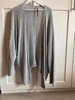 ESPRIT Cardigan/ Strickjacke Oversize Grau Gr. M NEUWERTIG Nordrhein-Westfalen - Bönen Vorschau