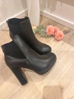 Boots | Stiefel | Stiefeletten | High Heels | Damen Schuhe Nordrhein-Westfalen - Kerken Vorschau