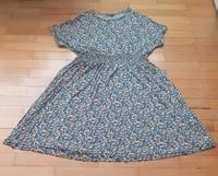 Sommerkleid in Gr.46, Kleid mit Blumen, langes Kleid. Stuttgart - Stuttgart-West Vorschau
