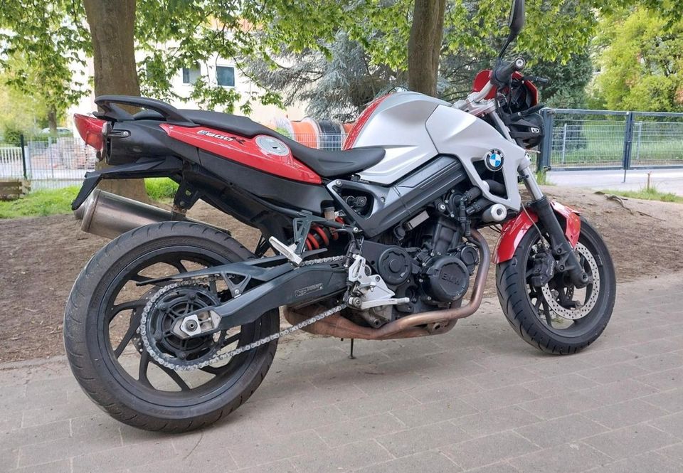 BMW F800R offen in Wiesbaden