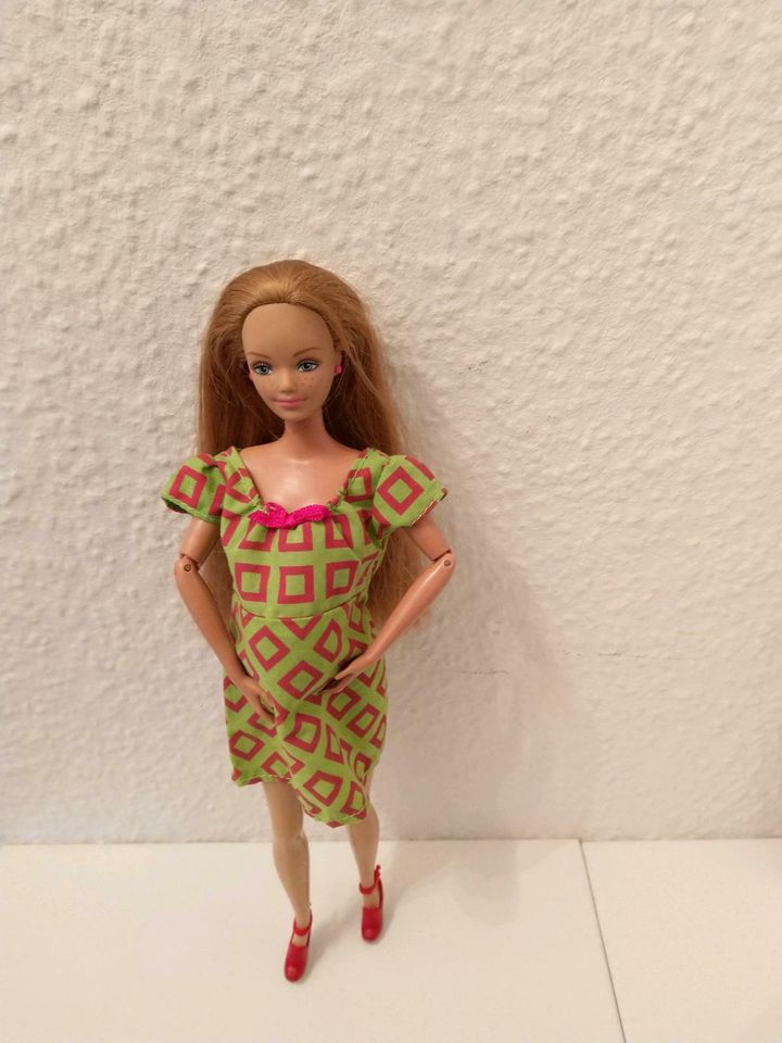 Barbie Anziesachen Klamotten Kleidung Umstandsmode 15 € Stück in Berlin