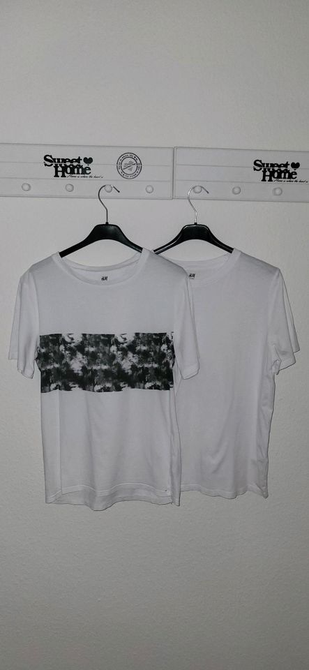 H&M 2 T-shirts in Ahlen