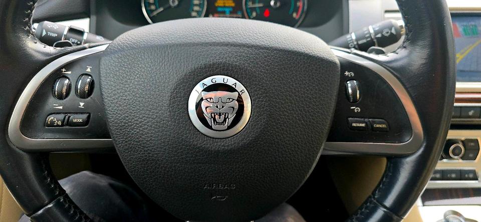 Jaguar XF 3.0 V6 Kompressor 340 PS BTH LEDER CAM NAVI BI-X in Schwäbisch Gmünd