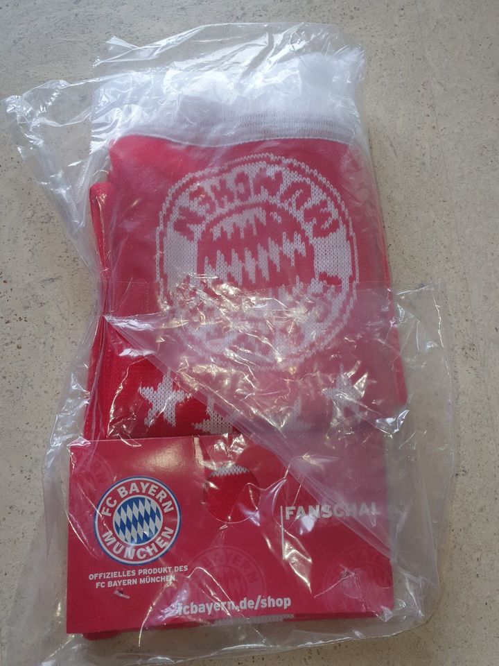 FC Bayern Fan-Set, Winter Schal, Handschuhe, NEU + OVP in Ingolstadt