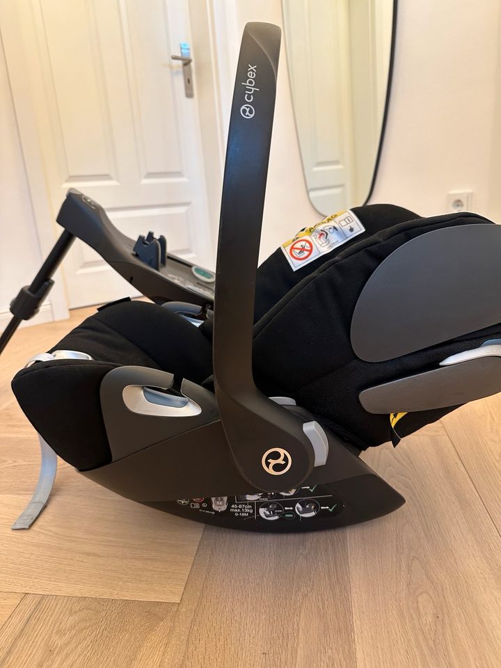 CYBEX Babyschale Platinum Cloud Z i-size Deep black in Kaarst