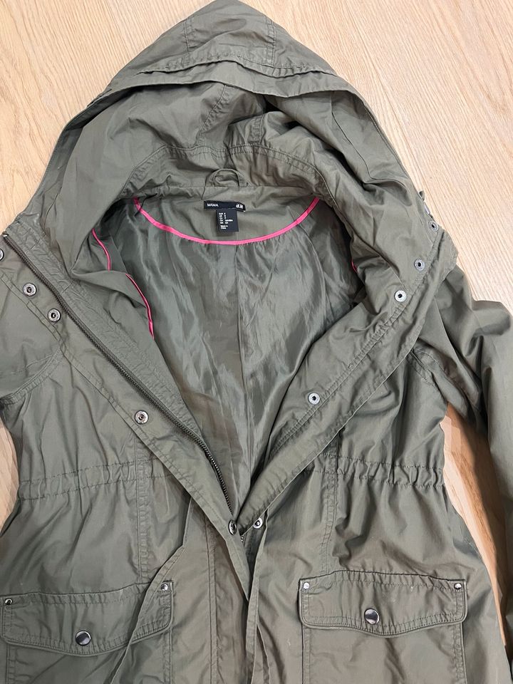 Umstandsjacke Umstandsparka Schwangerschaftsjacke S Khaki h&m mam in Gau-Bischofsheim