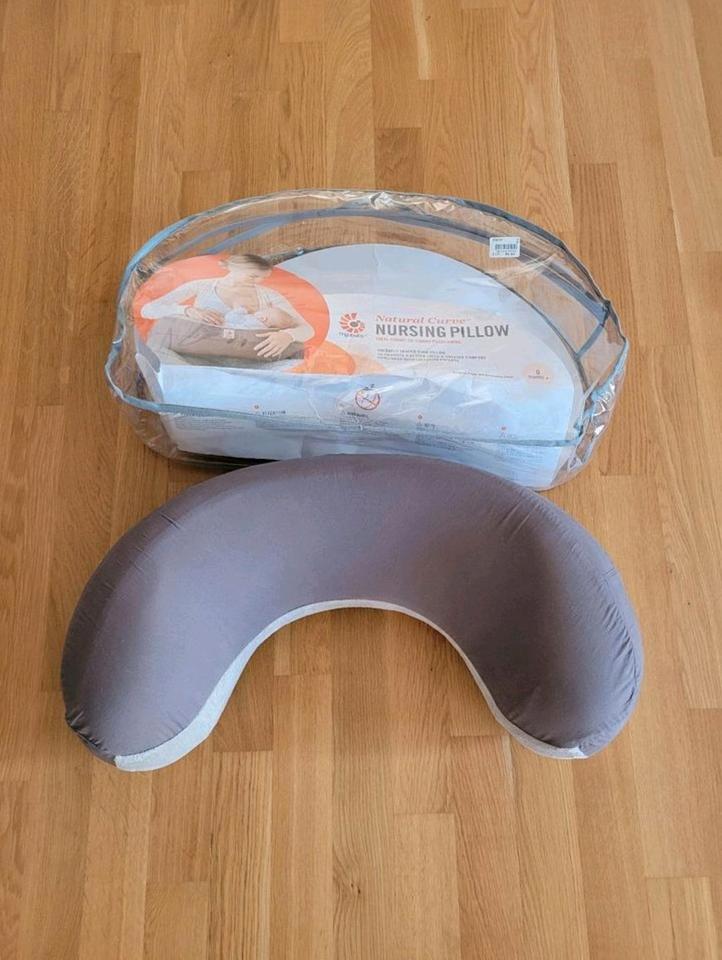 Ergobaby Stillkissen Nursing Pillow flauschig ergonomisch in Karlshuld