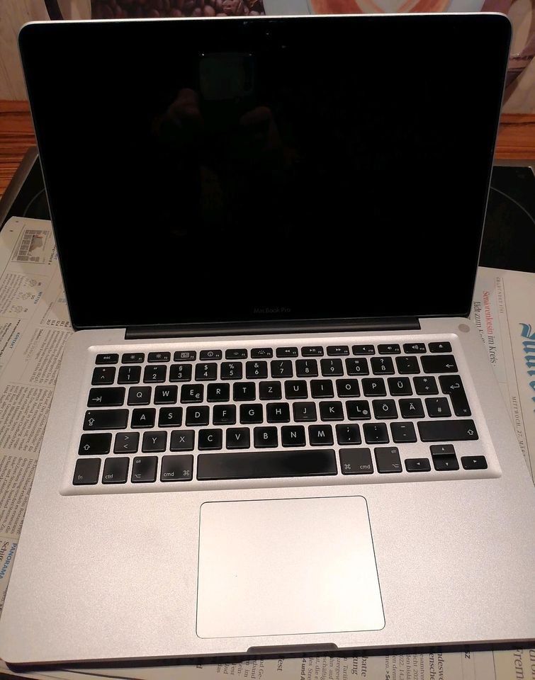 MacBook Pro 13" in Illingen