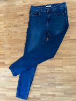 Jeans, b.young, Damen,Gr. M, mittelblau, enges Bein Niedersachsen - Berge Vorschau