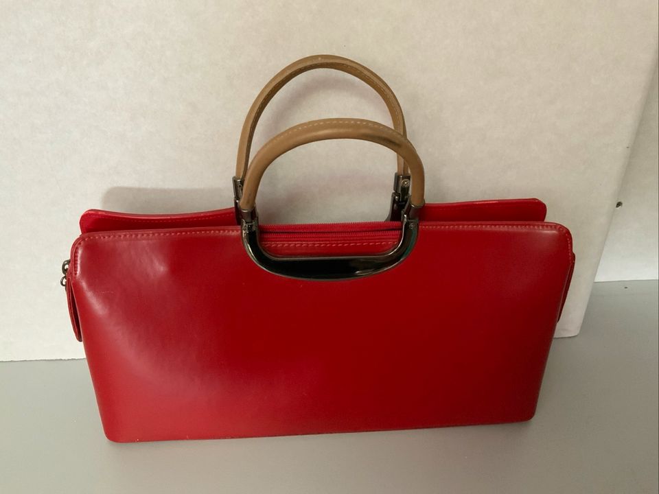 Valentino Ledertasche - knallrot in Leezen