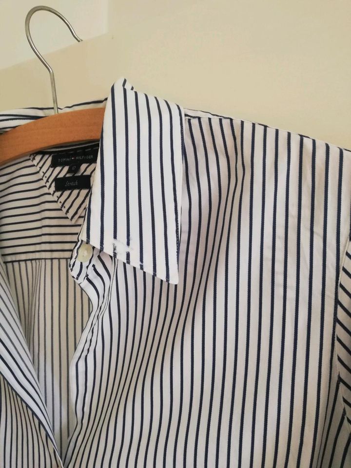 Hilfiger Bluse in Pinneberg