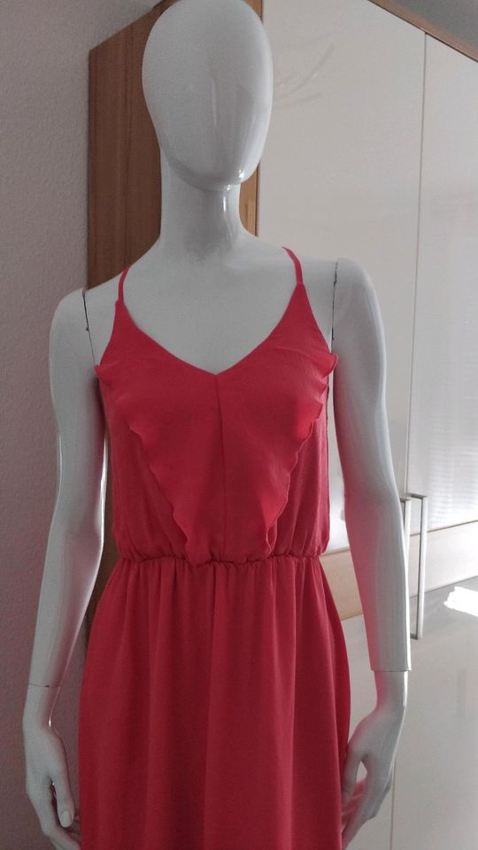 Esprit Damen Kleid. Corale rot. Gr. 34. in Böblingen