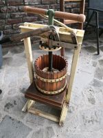 Antike Weinpresse / Obstpresse mit Spindel – Einzigartiges Stück Nordrhein-Westfalen - Kamp-Lintfort Vorschau