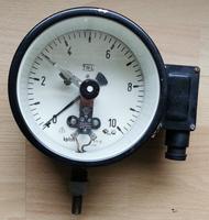 Druckmanometer, Elektroschaltung 220 V,0-10 kp/cm2,  DDR-Produkt Brandenburg - Bernau Vorschau