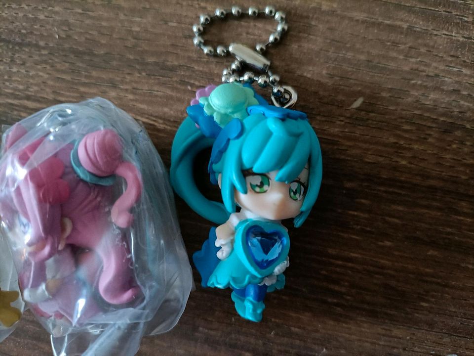 Pretty Cure Gashapon Figuren Anhänger Original in Potsdam