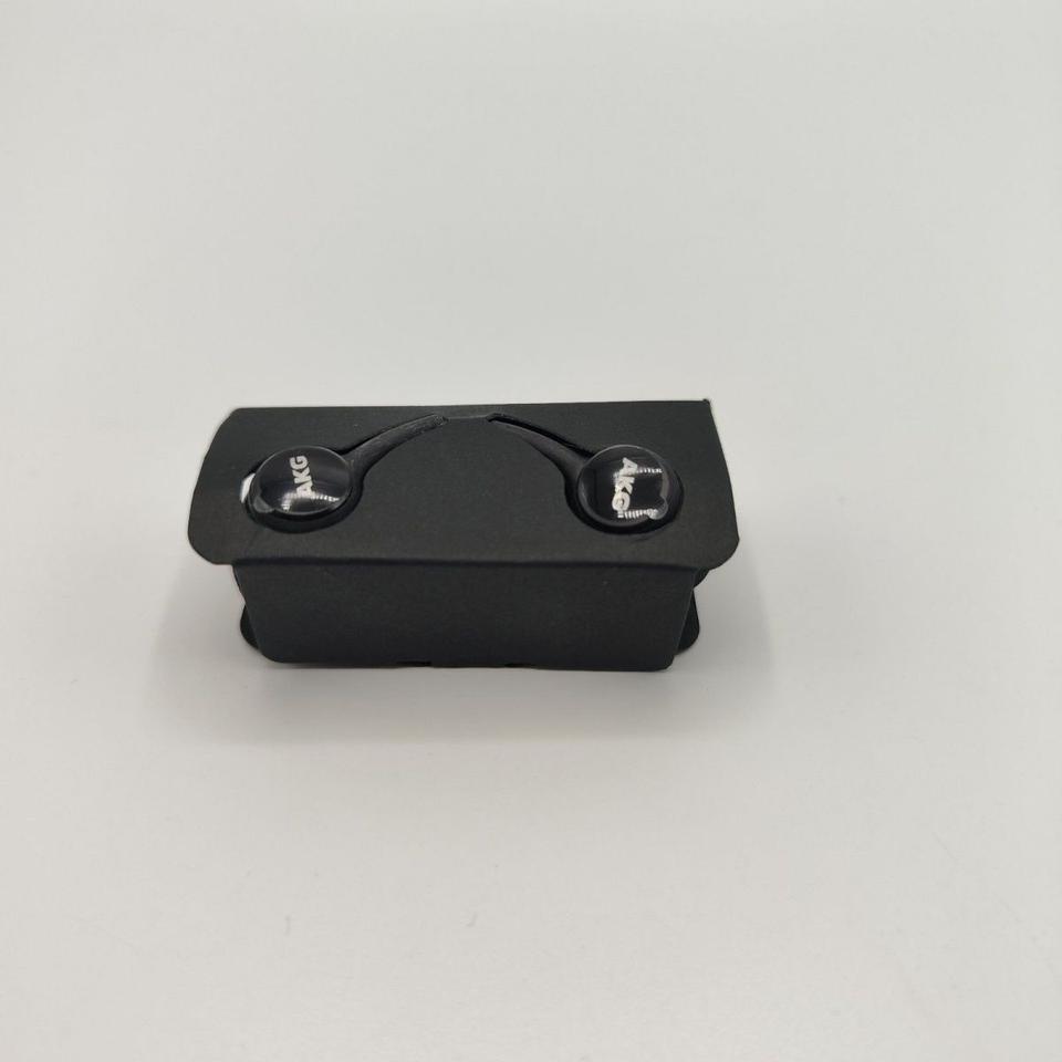 AKG Typ C in Ear Headphone Kopfhörer Headset Samsung Android in Berlin