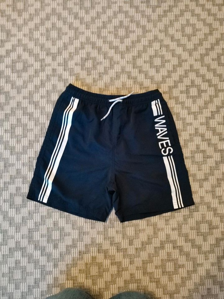 Badeshorts Gr. 158/164 wie neu in Eschweiler