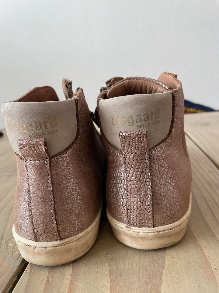 Fast neu: Bisgaard Schuhe Sneaker golden 38 NP € 119,- in Berlin