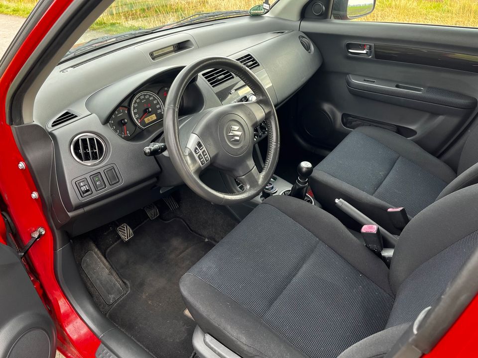 Suzuki Swift 1.3 in Oelde