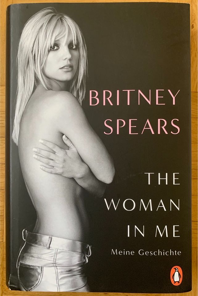 Britney Spears - The Womand in me in Bad Driburg