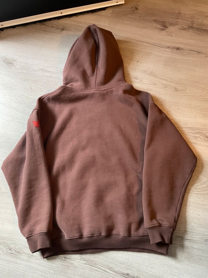 Oversized Lovehard (Olymp & Hades) Hoodie Größe XS in braun in Beetzsee