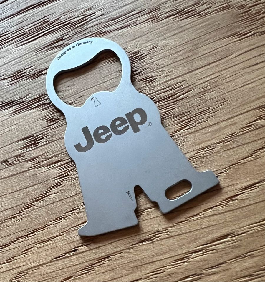 Schlüsselanhänger Jeep Multitool Wrangler Compass Cherokee NEU in Hessen -  Zierenberg, Tuning & Styling Anzeigen