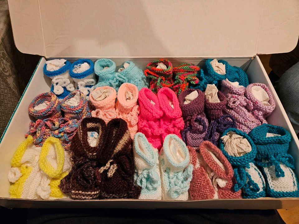 Handgemachte babysocken in Riesa