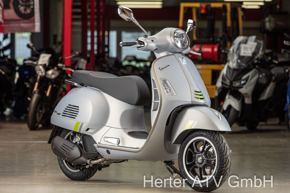 Vespa GTS 300  Super  Tech in Waldlaubersheim