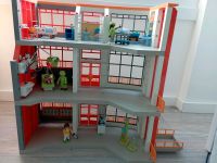 Playmobil Kinderkrankenhaus mit Einrichtung und Etagenergänzung Nordrhein-Westfalen - Hürth Vorschau