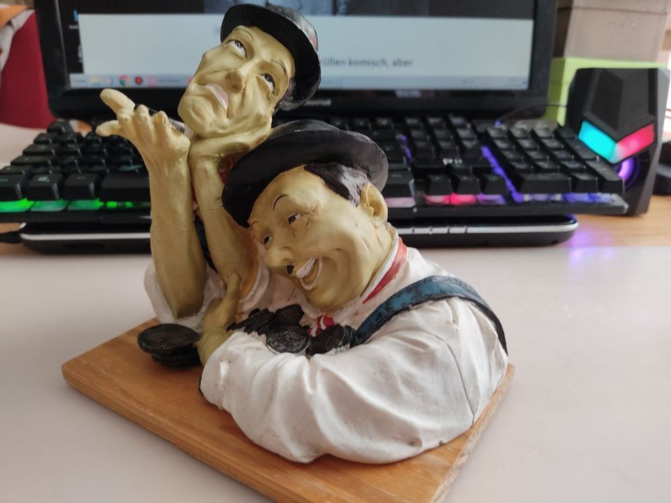 Dick & Doof Stan Laurel Oliver Hardy SAMMEL FIGUR BÜSTE MÜNZEN in Burgdorf