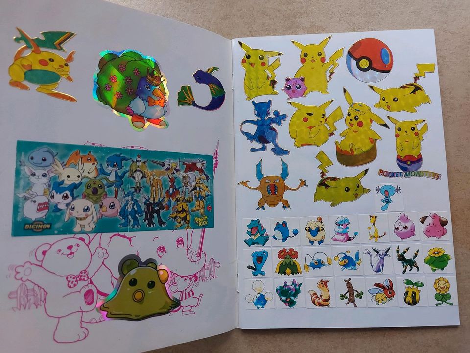 Stickeralbum Pokemon, Digimon in Zell am Main