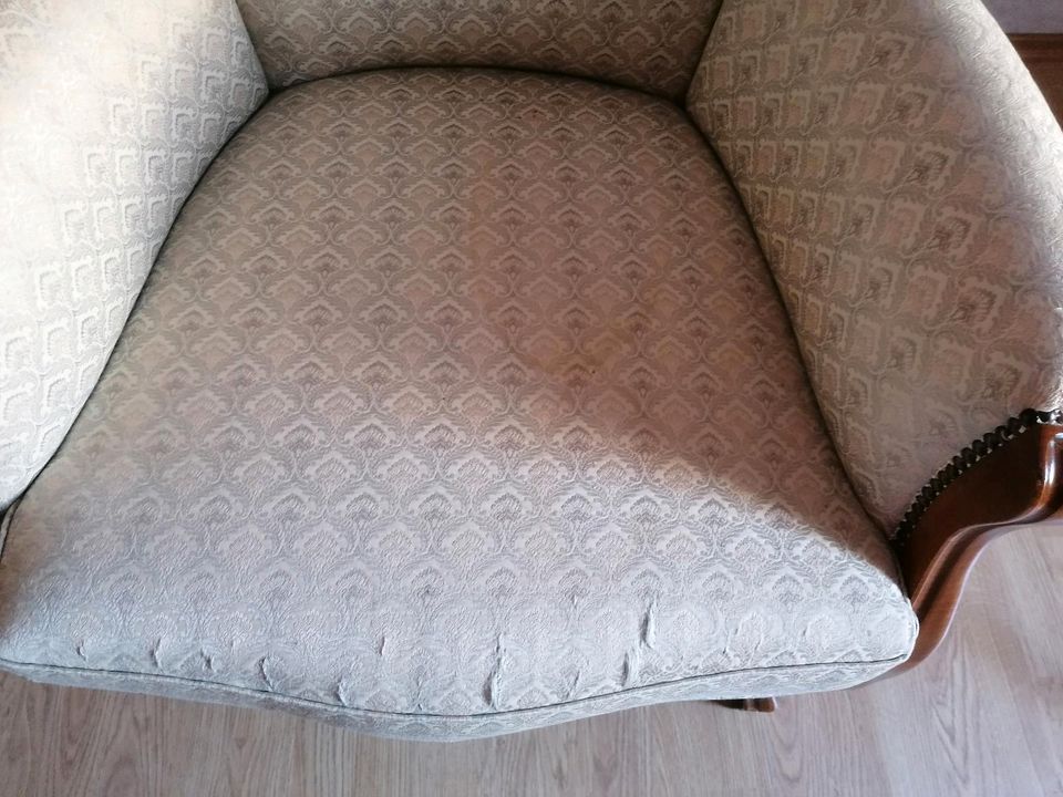 Biedermeier Sofa und Sessel in Mücke