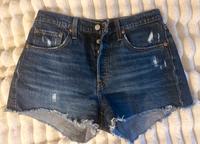 Levi’s 501 Jeans Shorts – Größe 28 – Dunkelblau – Neuwertig Rheinland-Pfalz - Lissendorf Vorschau