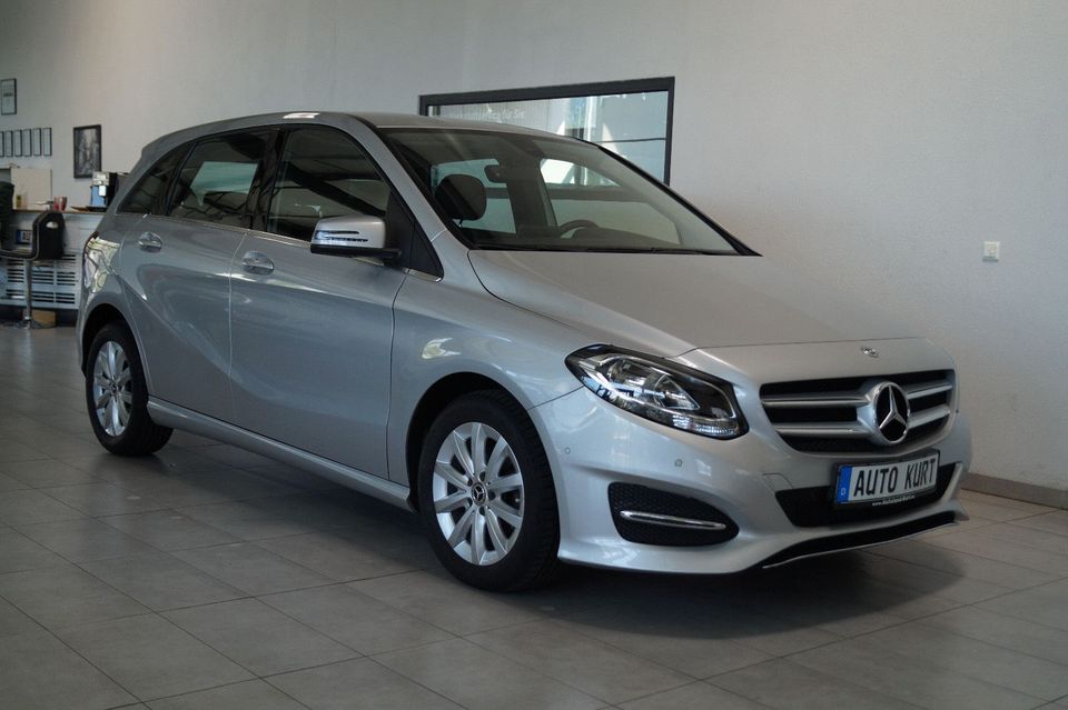 Mercedes-Benz B 180 d*Navi*Parkassy.*Shz*Keyless Start*Tempom. in Anzing