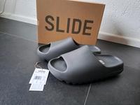 Adidas Yeezy Slide Granit ID4132 Sneaker US 12 EU 47 Neu Hessen - Lohfelden Vorschau