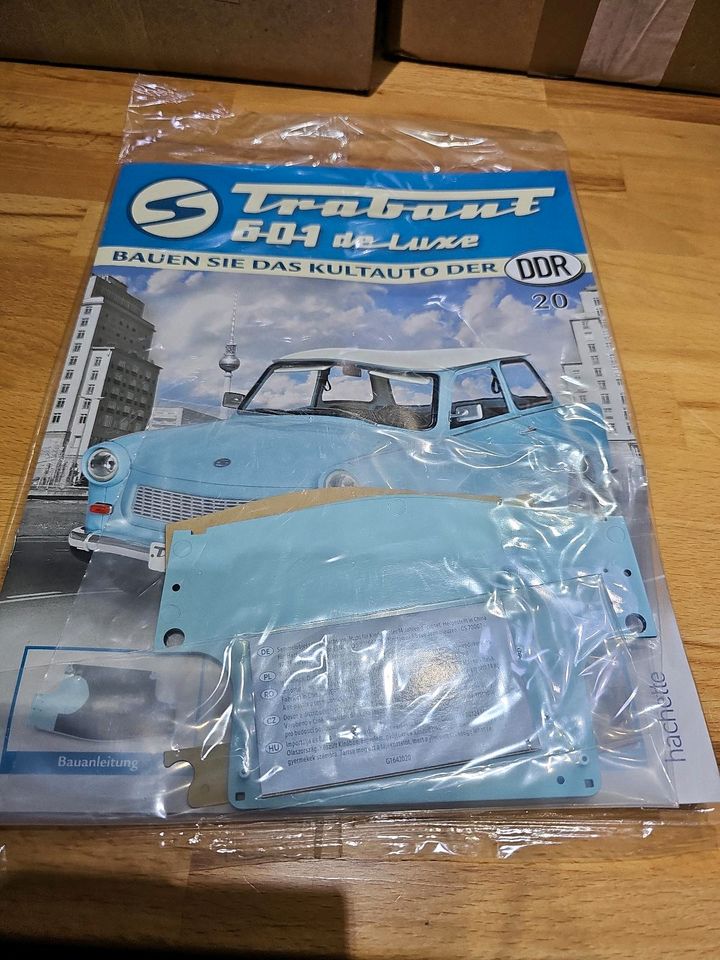Trabant 601 de lux 1:10 Modell Hefte in Kahl am Main